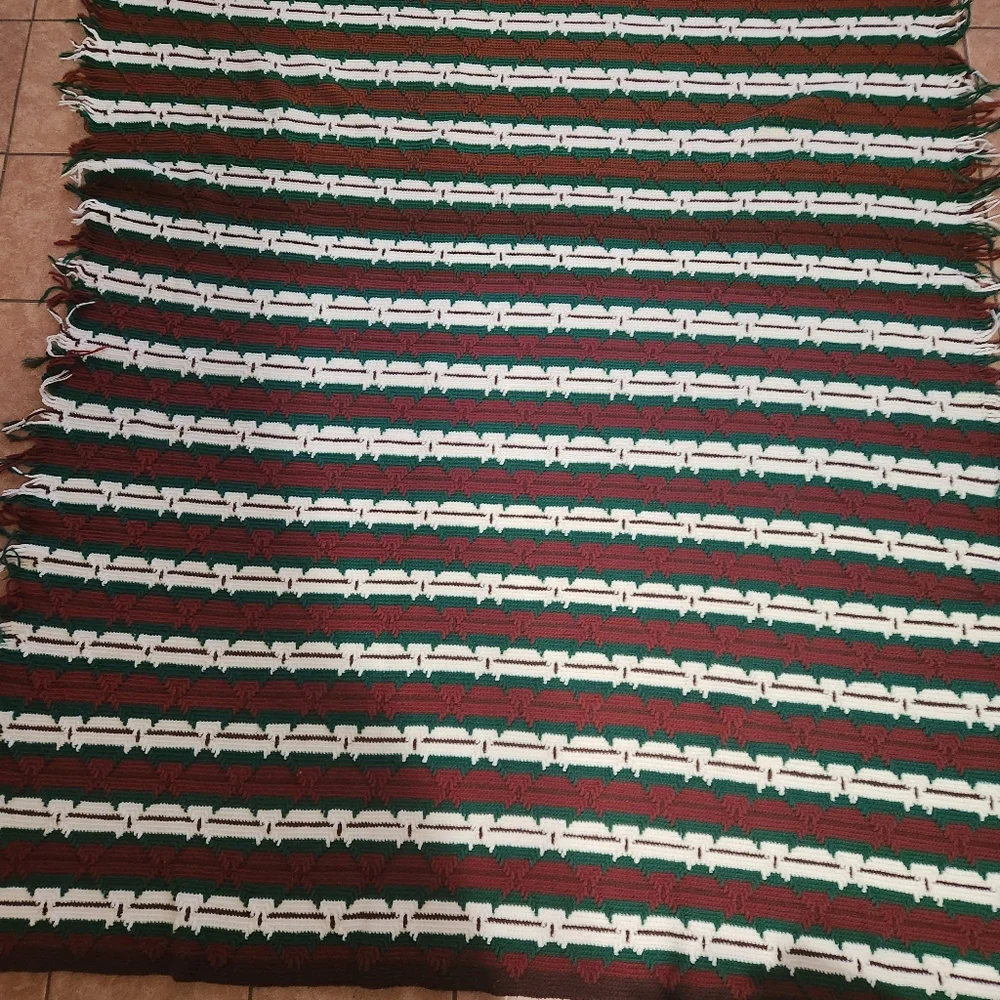Vintage Handmade Crocheted Granny Afghan 70's Raised Ridge Blanket‎ Southwest Lg